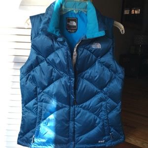 Turquoise North Face 550 Puffer Vest size M